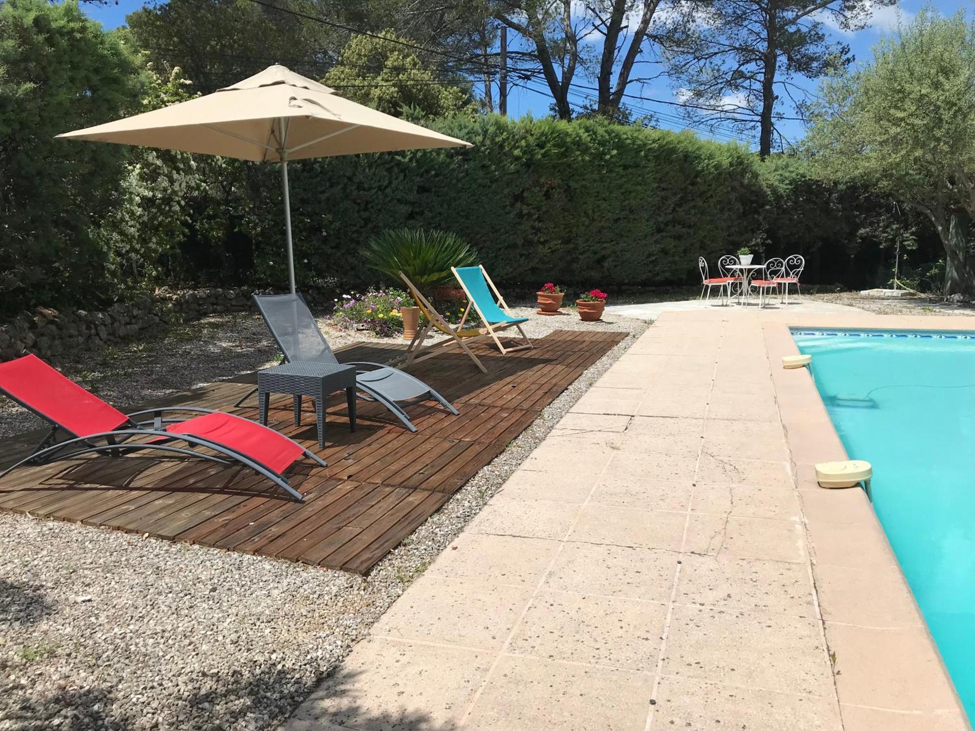 Отель Le Patio Fleuri Лорг Экстерьер фото