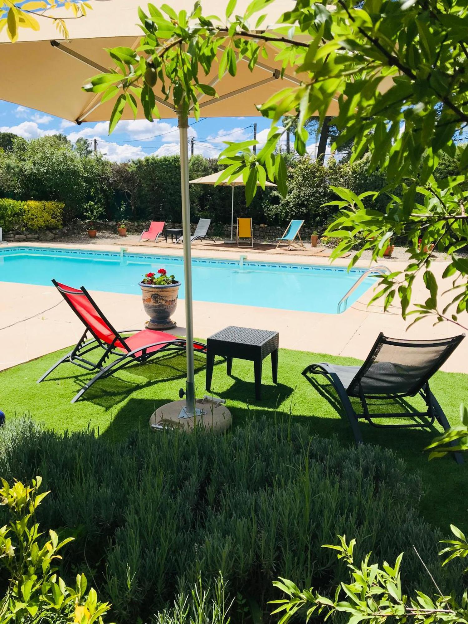 Отель Le Patio Fleuri Лорг Экстерьер фото
