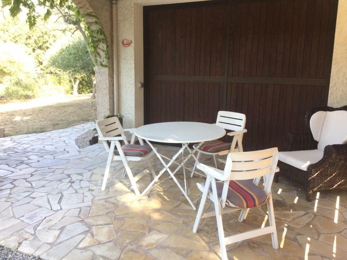 Отель Le Patio Fleuri Лорг Экстерьер фото