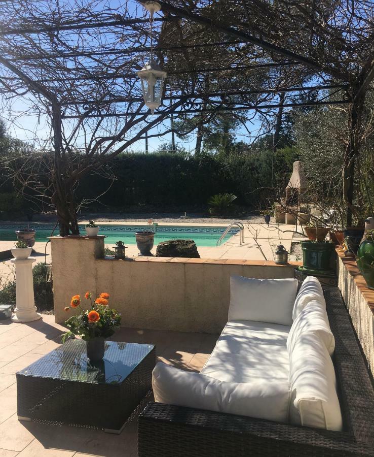 Отель Le Patio Fleuri Лорг Экстерьер фото