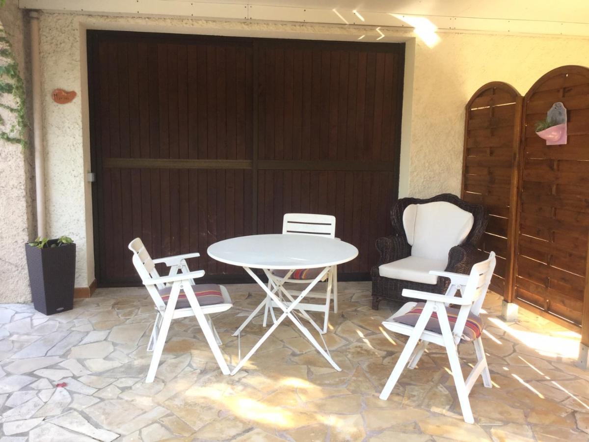 Отель Le Patio Fleuri Лорг Экстерьер фото