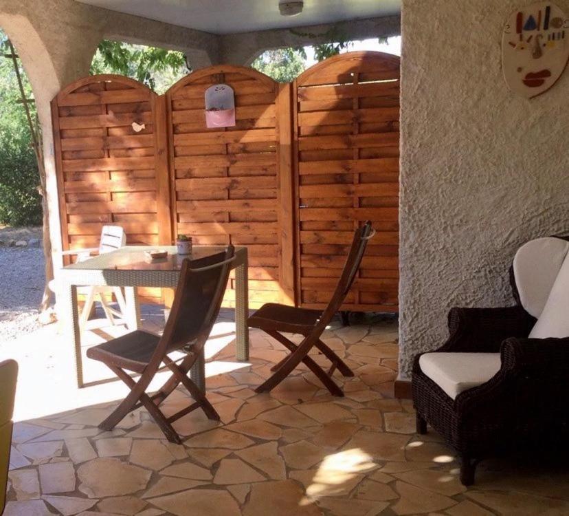 Отель Le Patio Fleuri Лорг Экстерьер фото